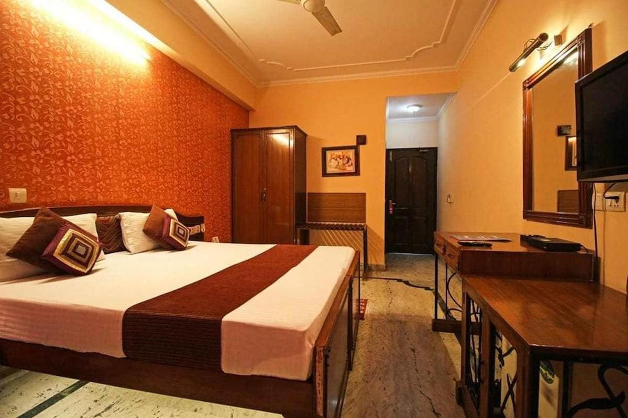 Hotel Indraprastha Dillí Exteriér fotografie