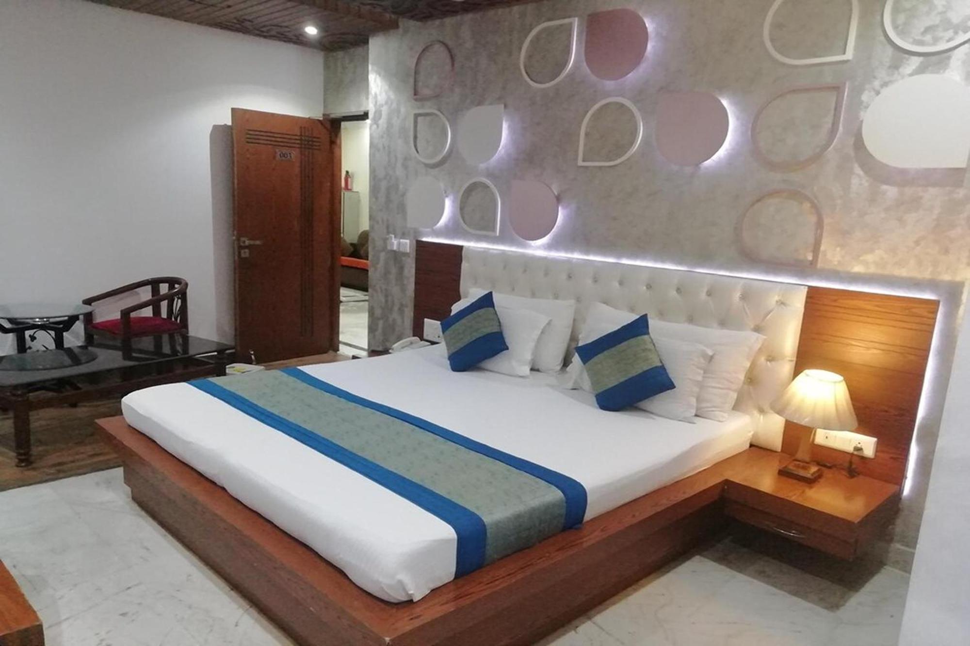 Hotel Indraprastha Dillí Exteriér fotografie
