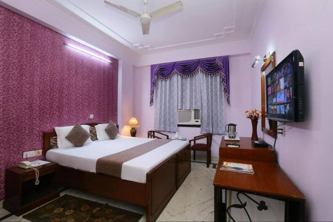 Hotel Indraprastha Dillí Exteriér fotografie